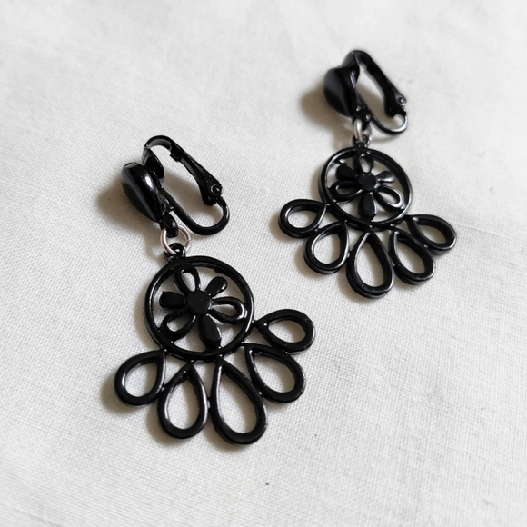 90s Vintage Earrings - Picture 2 of 4